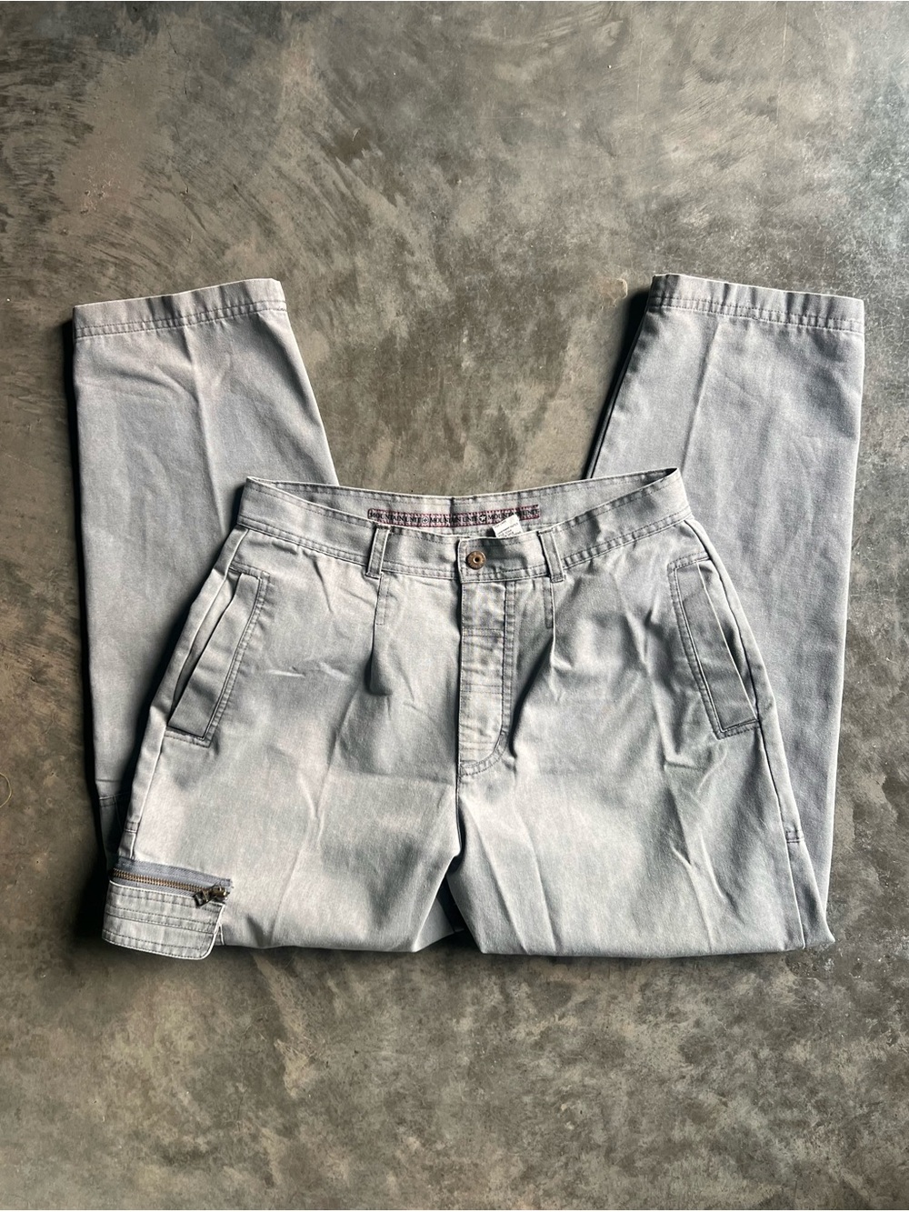 Vintage Gitano Mountain Divison Gray Cargo Pants Size 33x30